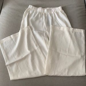 White flowy wide legged pants